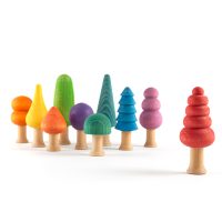 juguetes de madera, juego desestructurado, colores arcoiris, piezas sueltas, bosque de madera, árboles de madera, árboles de juguete