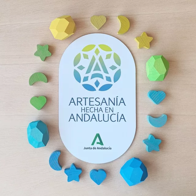 🩵 Artesanía hecha en Andalucía 🩵

💚 Juguetes de madera hechos a mano con mucho, mucho amor 💚

💛 More than a toy 💛

🪿🪿🪿🪿🪿

#ocamora #woodentoys #handmade #madewithlove #hechoamano #hechoenandalucia #artesania #openendedtoys #morethanatoy
